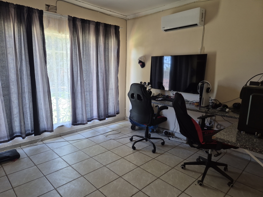 4 Bedroom Property for Sale in Stilfontein Ext 3 North West